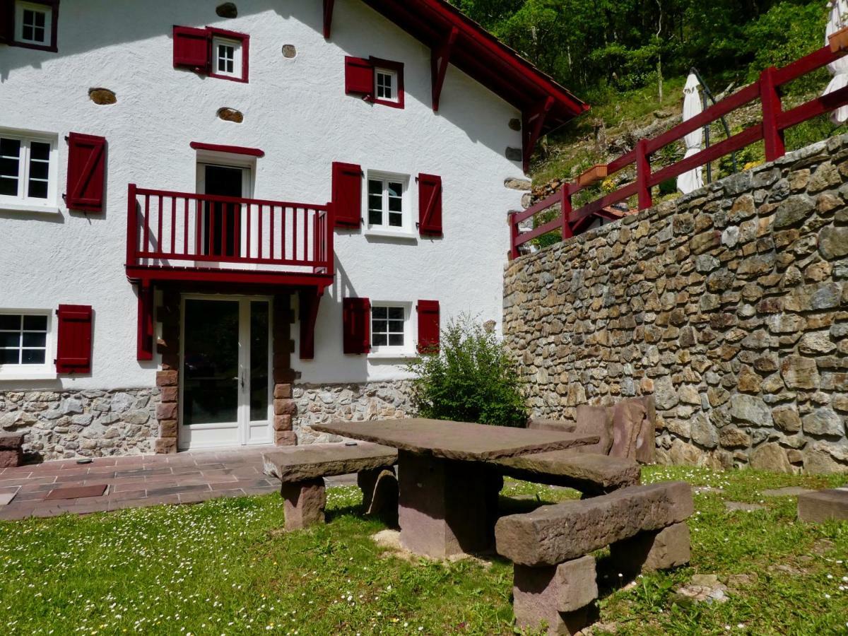 Chambres D'Hotes Agorerreka Saint-Etienne-de-Baigorry Exterior foto